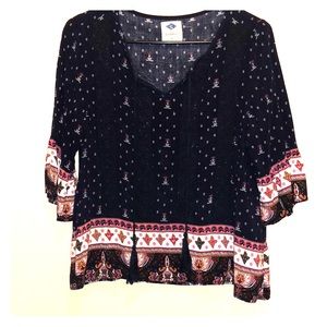 Juniors Sadie Robertson shirt (M)